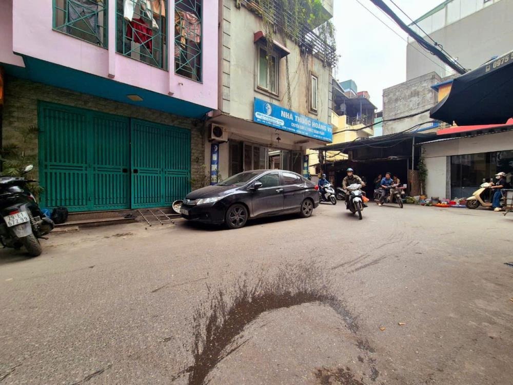 Bán đất tặng nhà Hà Nội: Lô góc đẹp, 30m2, MT 4.2m, gần Hồ Linh Quang, Đống Đa