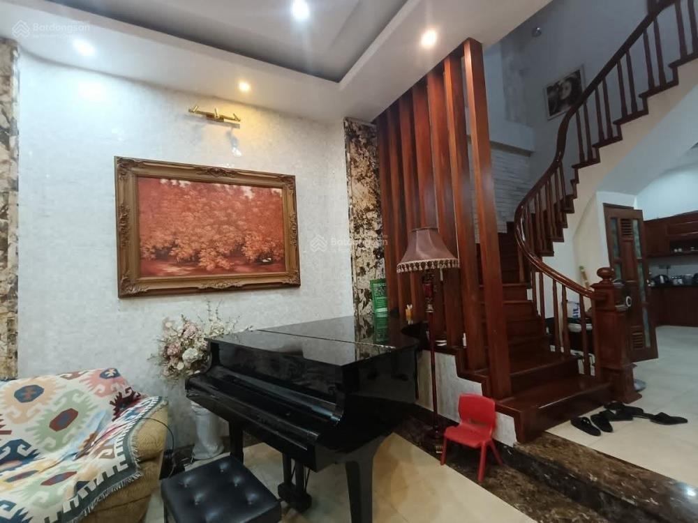 Bán nhà phố Lê Trọng Tấn, Thanh Xuân - 90m2, 5 Tầng, 27.5 Tỷ