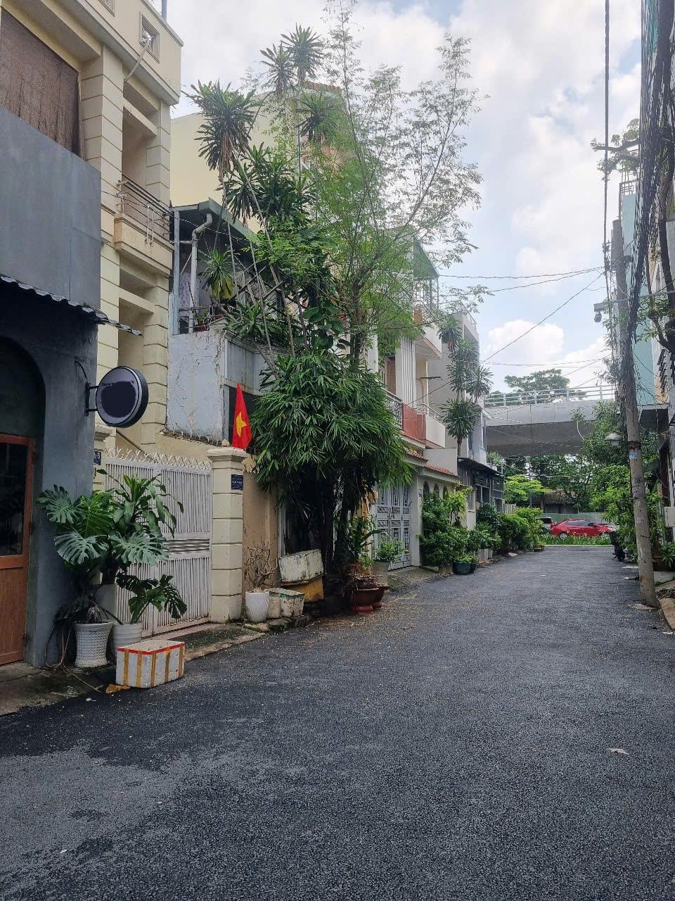 Bán Nhà Mặt Tiền Tân Bình - View Công Viên, Vị Trí Đắc Địa - 7.9 Tỷ