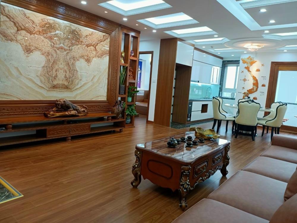 Bán Căn Hộ 17T Hoàng Đạo Thúy 122m2 - 3PN, Full Nội Thất, Giá 9 Tỷ