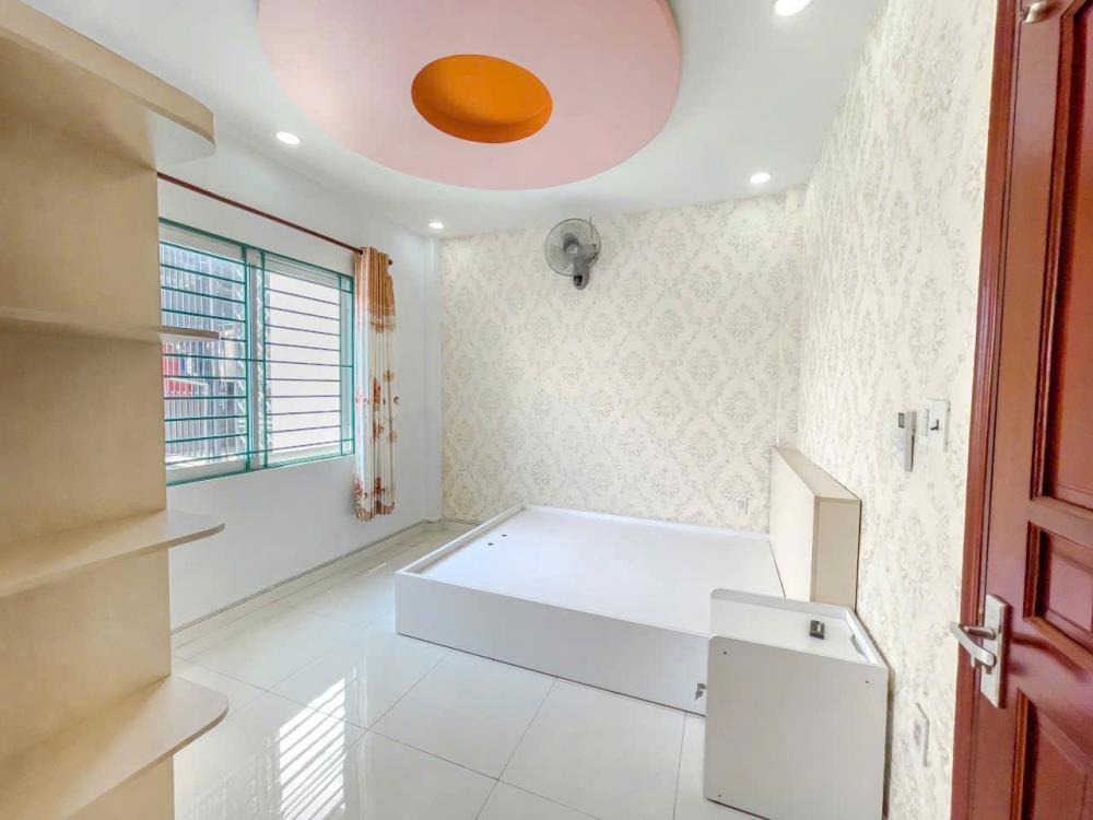 Bán Nhà Mặt Phố Cao Cấp Hà Huy Giáp: Kinh Doanh Siêu Lợi Nhuận