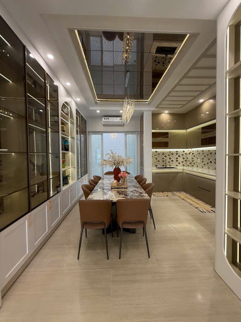 Bán nhà phố Quận 7 - 80m² - 4PN - 18.6 tỷ - Vị trí đắc địa