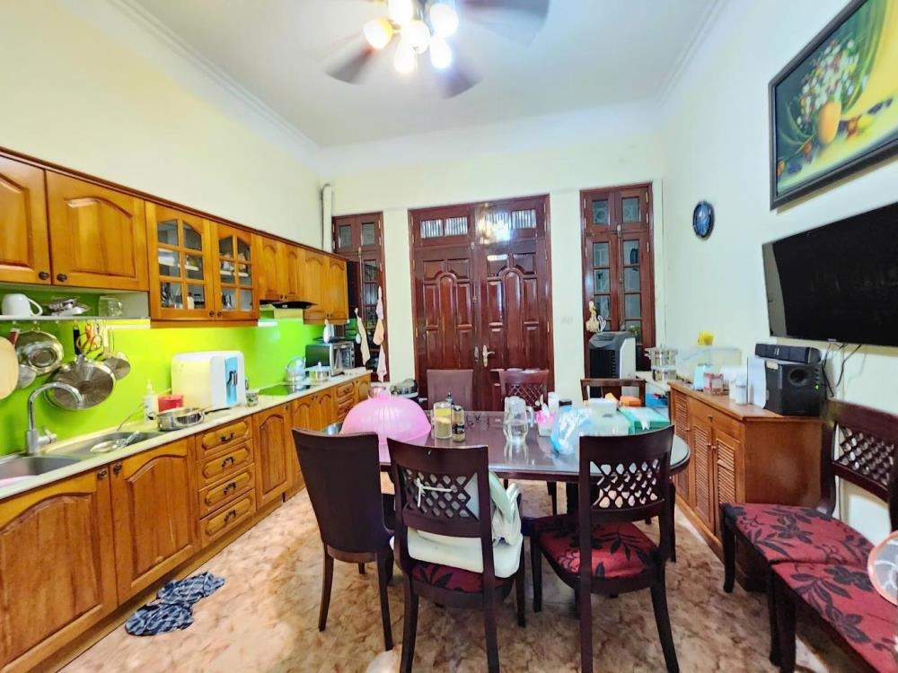 Nhà Đẹp Đống Đa 77m² - Ngõ Thông - Ô Tô Vào - 21 Tỷ
