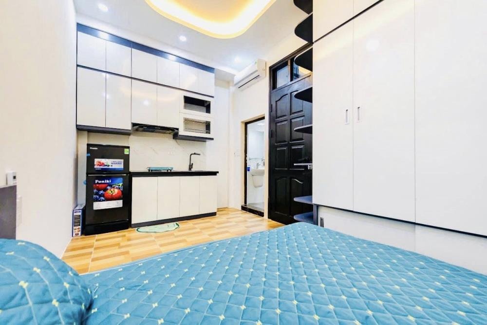 Nhà 8 Phòng Cho Thuê, Vị Trí Vàng Cầu Giấy - Lợi Nhuận 40 Triệu/Tháng
