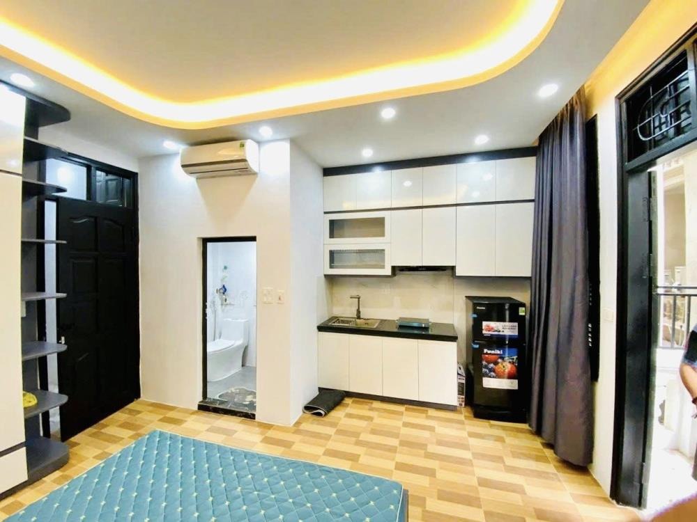 Nhà 8 Phòng Cho Thuê, Vị Trí Vàng Cầu Giấy - Lợi Nhuận 40 Triệu/Tháng