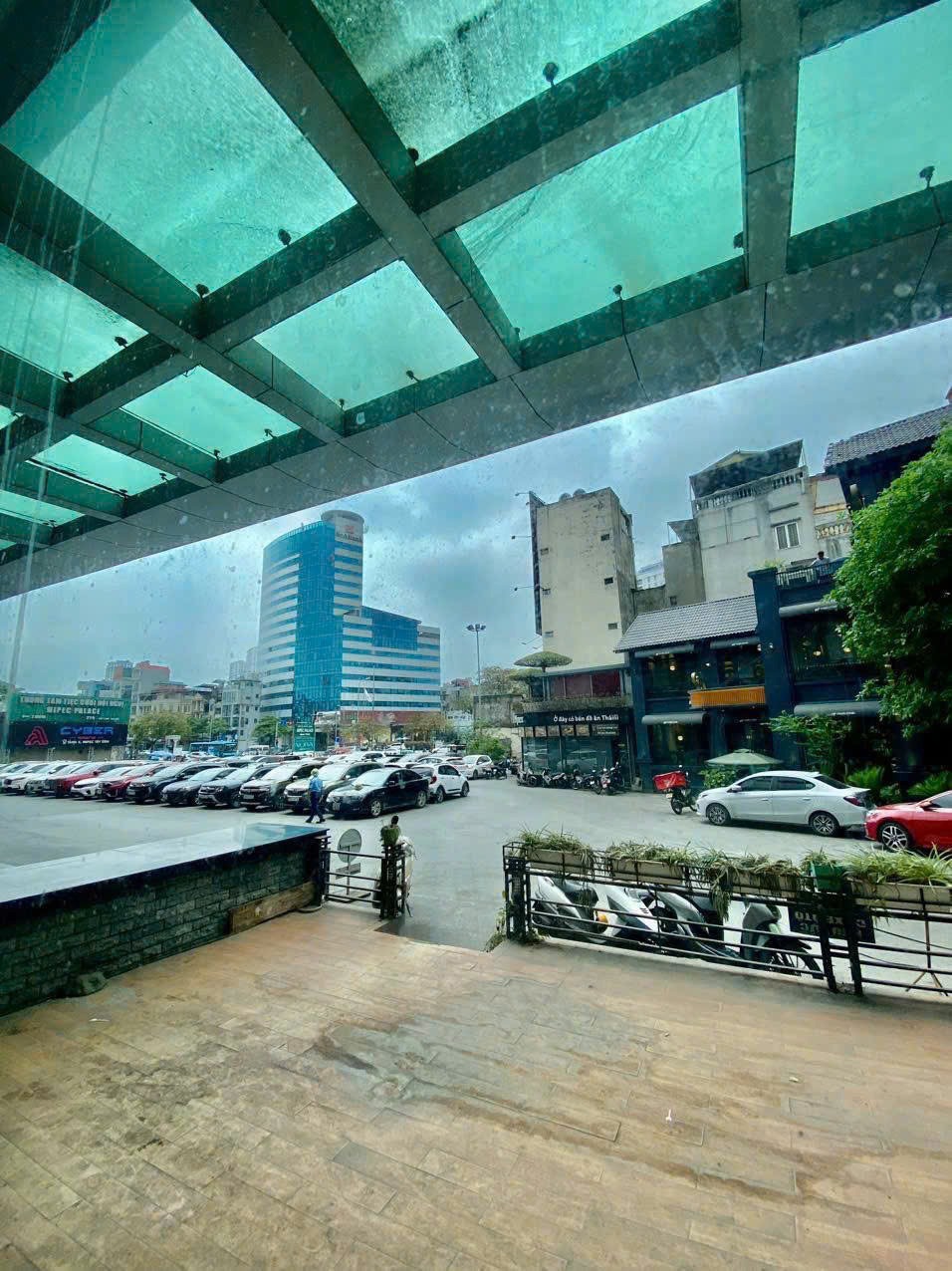 Cho Thuê Mặt Bằng Kinh Doanh, Sàn Thương Mại 200m2 - 700m2, Mặt Phố Tây Sơn Đống Đa
