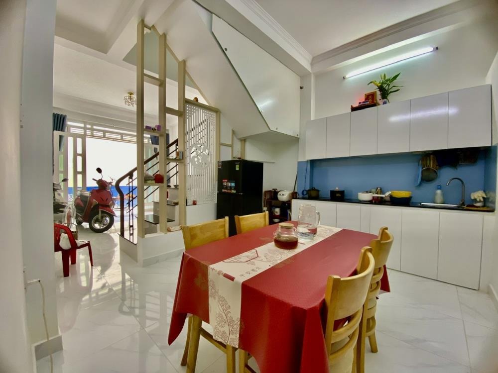 Bán Nhà Quận 7, Huỳnh Tấn Phát - 5.6 Tỷ TL - 1 Trệt 2 Lầu, Pháp Lý Sổ Hồng
