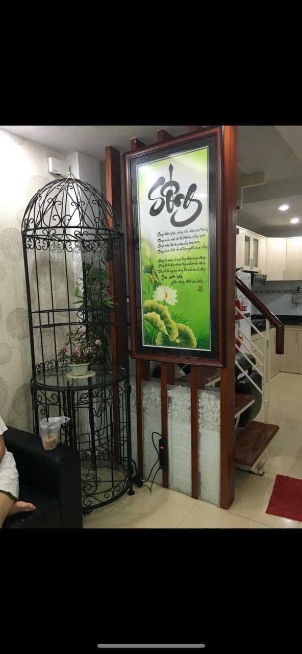 Bán nhà/Cho thuê Quận 1: Nhà đẹp, vị trí trung tâm, tiện ích đầy đủ
