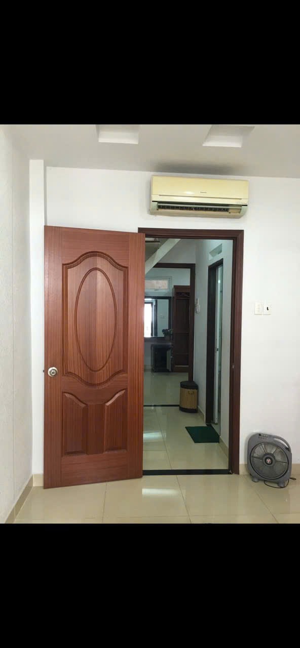 Bán nhà/Cho thuê Quận 1: Nhà đẹp, vị trí trung tâm, tiện ích đầy đủ