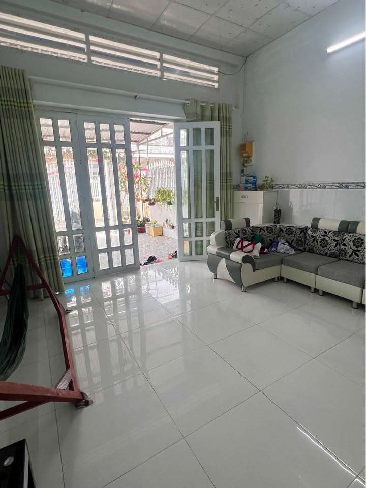 Bán Gấp Nhà Tân Phú Trung, Củ Chi: 90m2, SHR, Giá 710tr