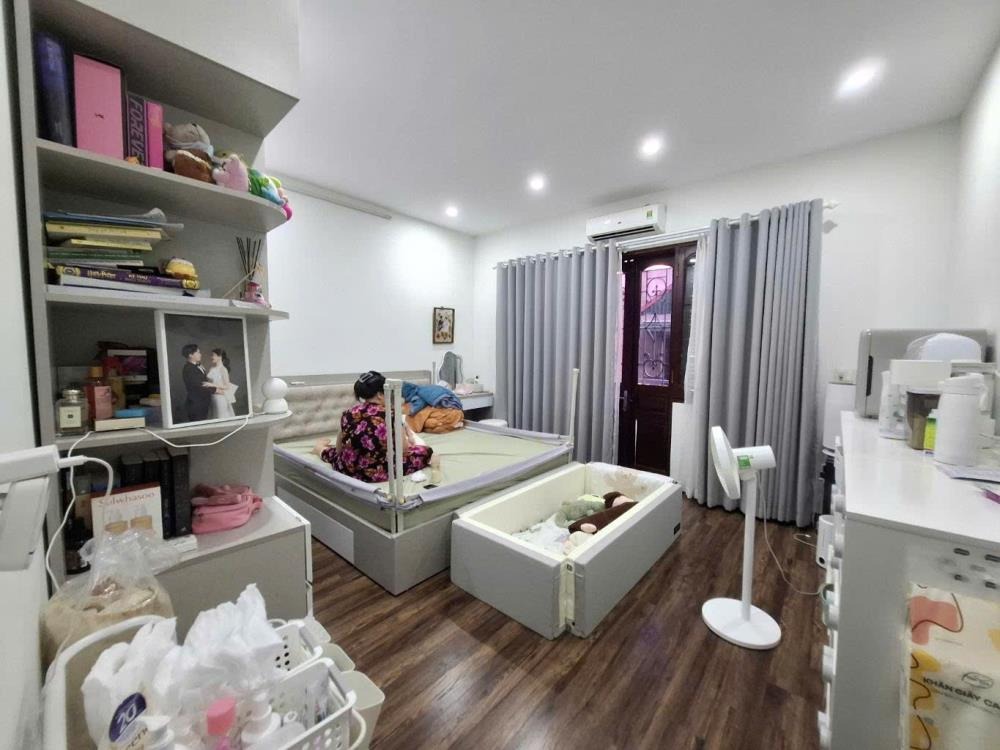 Nhà Phân Lô Ô Tô Cầu Giấy - Vị Trí Đắc Địa - Giá Tốt