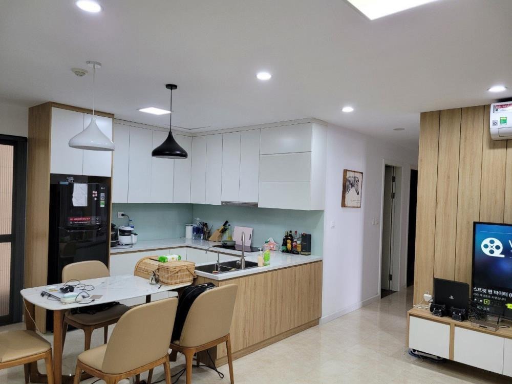 Bán Gấp Căn 3PN 95m2 VinHomes D’Capitale - Full Đồ, Giá Tốt Nhất