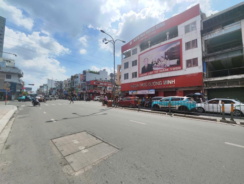Siêu phẩm đầu tư Quận Phú Nhuận: Vị trí đắc địa, kinh doanh sầm uất, gần sân bay