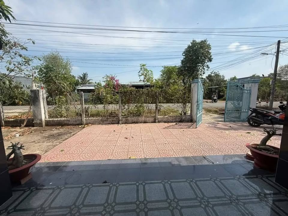 Bán Gấp Căn Nhà Củ Chi 150m2, SHR, Giá 645 Triệu - Nguyễn Thị Quá, Phước Thạnh