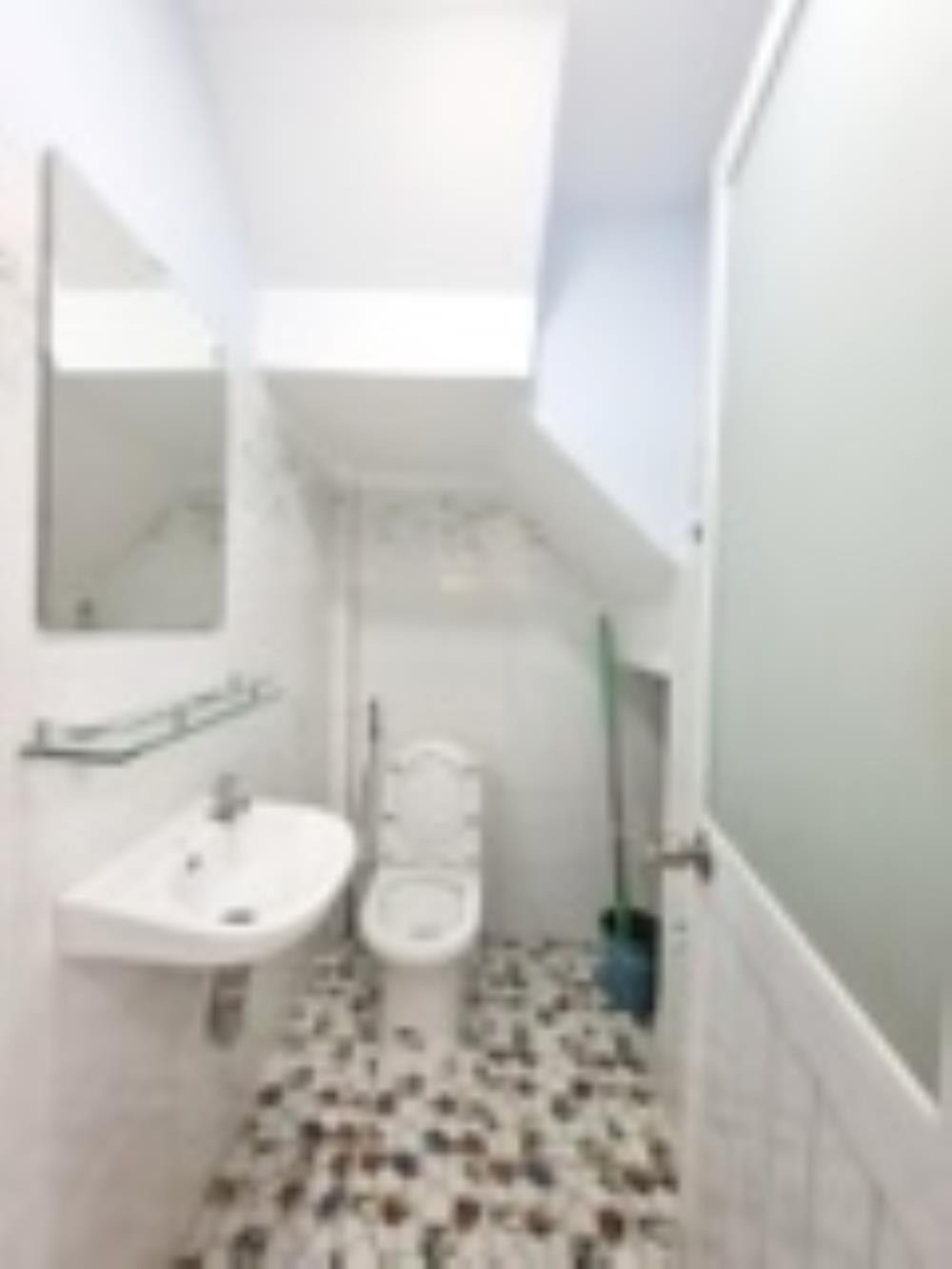 🏡 Nhà Q7 - Vị trí đắc địa, Giá chỉ 3 tỷ - 2PN, 3 Tầng