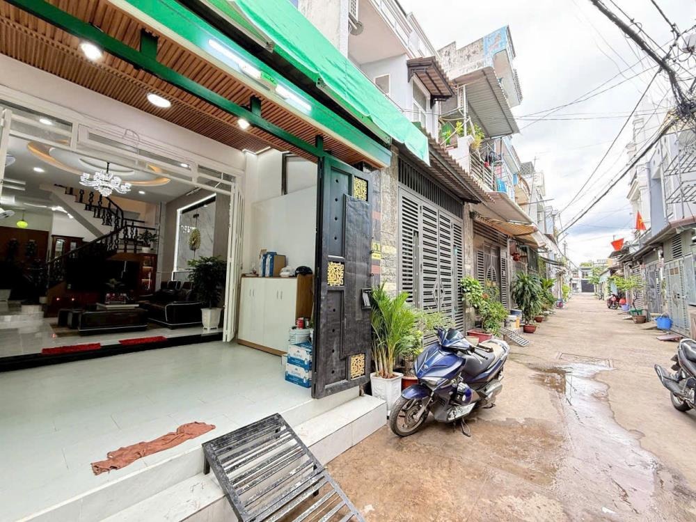 Nhà Đẹp Full Nội Thất, Gần Metro Quận 12 | Giá 6.3 Tỷ