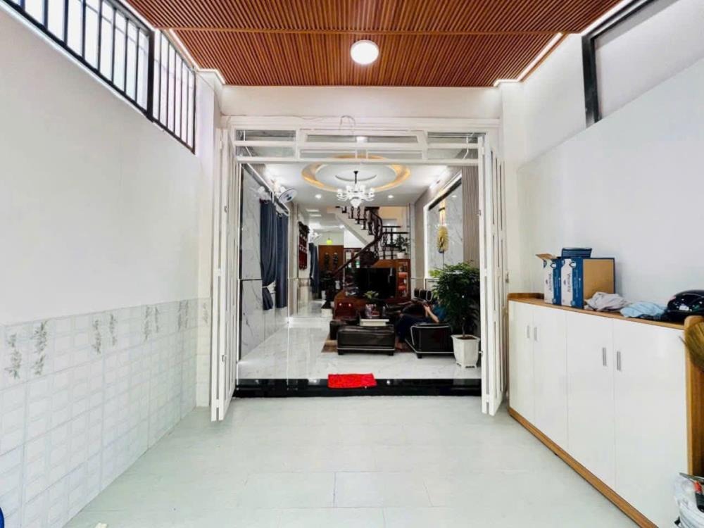 Nhà Đẹp Full Nội Thất, Gần Metro Quận 12 | Giá 6.3 Tỷ