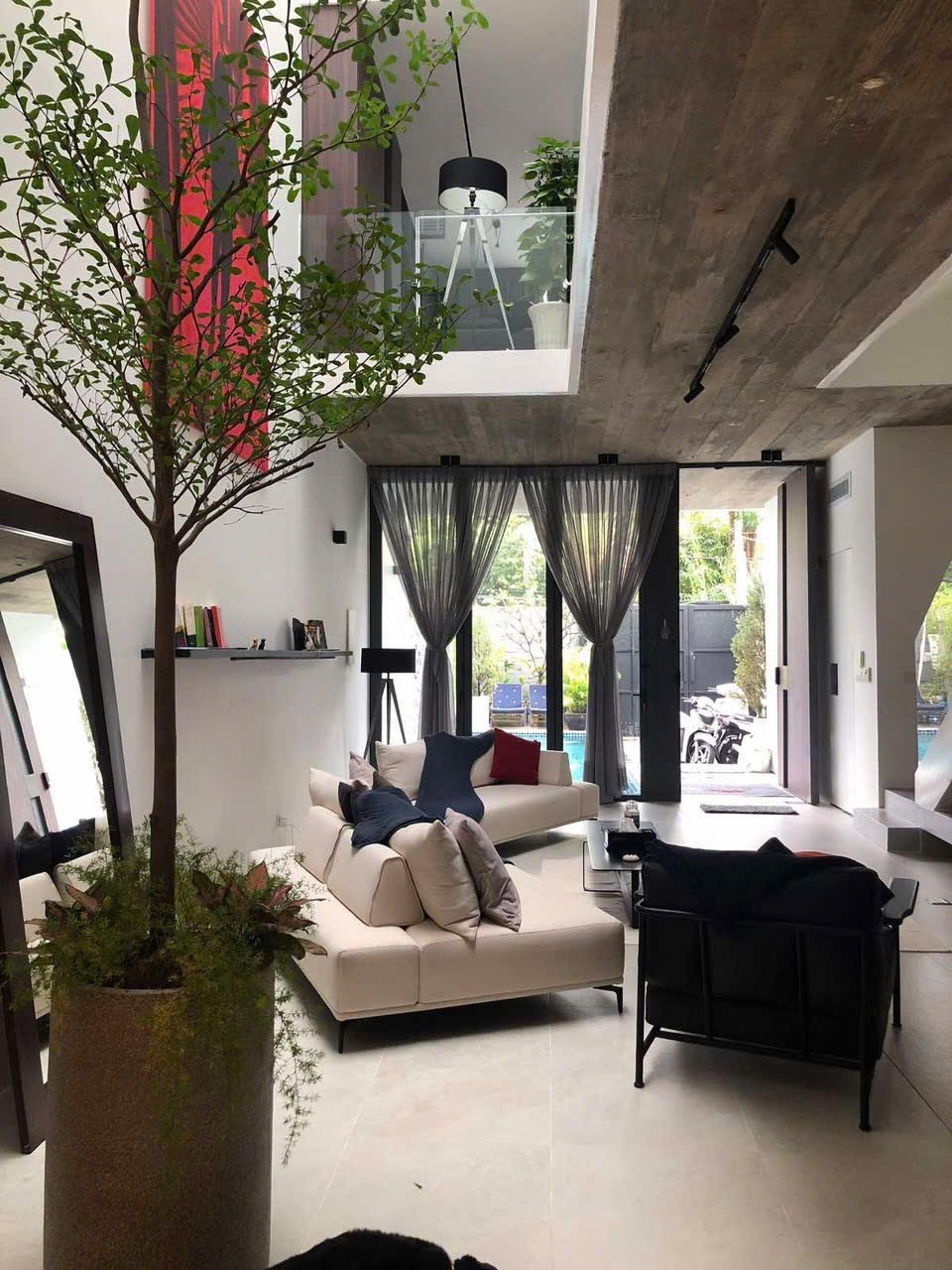 Biệt Thự Thảo Điền Cao Cấp: Hồ Bơi Riêng, View Đẹp, Pháp Lý Sẵn