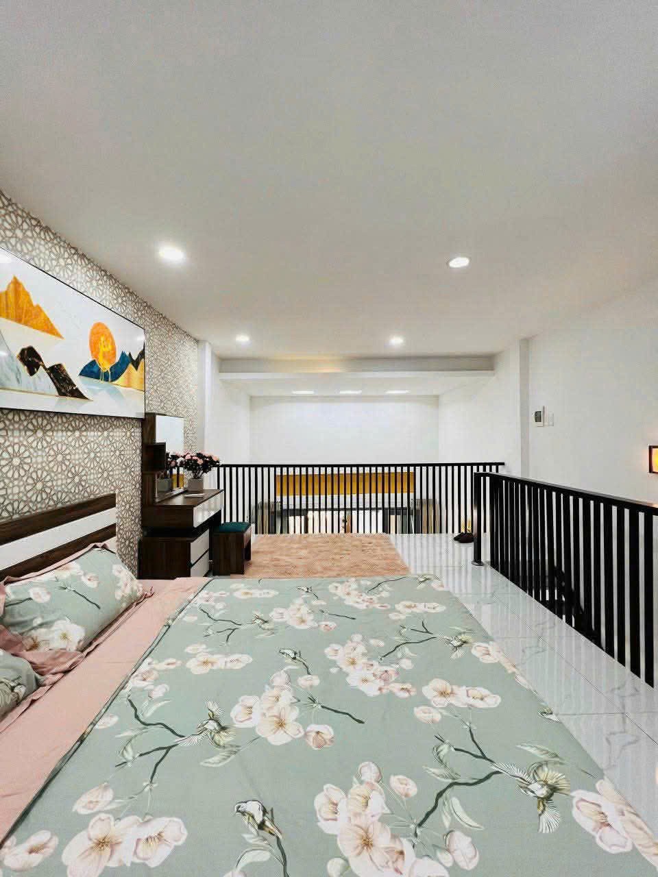 Nhà Xinh Đẹp Full Nội Thất - Vị Trí Đắc Địa - Hỗ Trợ Vay Ngân Hàng