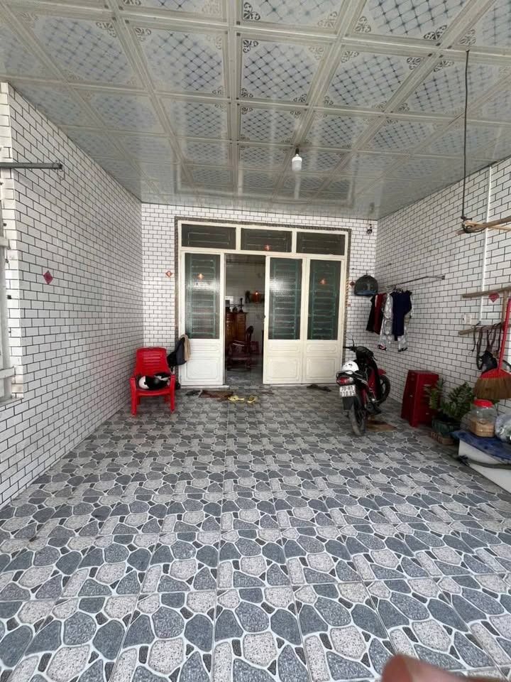 Bán Nhanh Nhà Cấp 4, 80m2, SHR, Bà Điểm, Hóc Môn - Giá 750tr