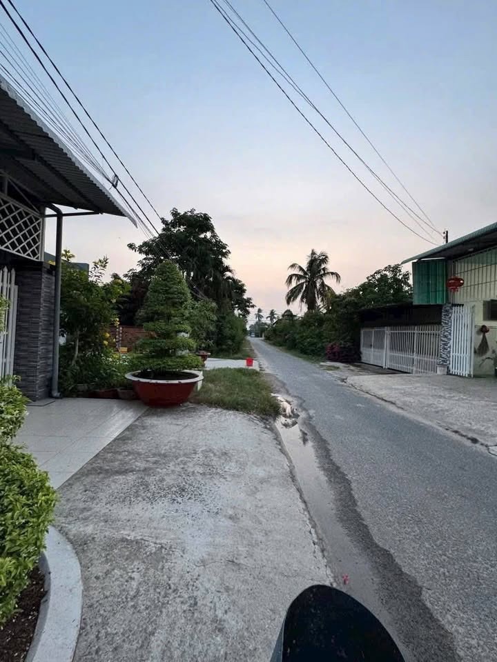 Bán Gấp Căn Nhà 100m2 Gần Chùa Hoằng Pháp, Tân Hiệp - Giá 760tr