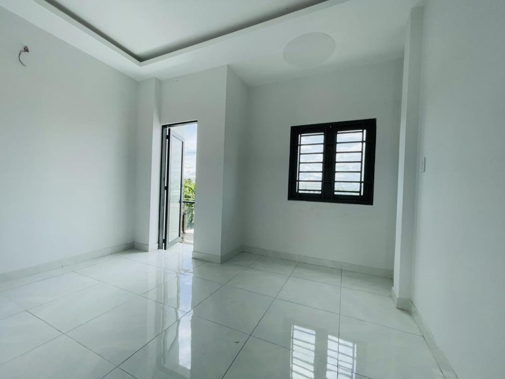 Nhà Đẹp Bình Chánh 900 Triệu - 60m2, 3PN, SHR - Vị Trí Đắc Địa