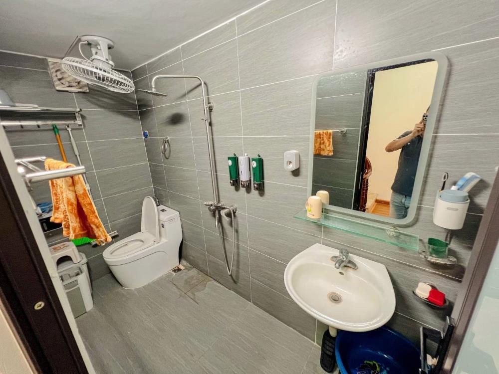 Bán Gấp Nhà Đẹp, Vị Trí Đắc Địa - Phố Trương Định - Giá Tốt