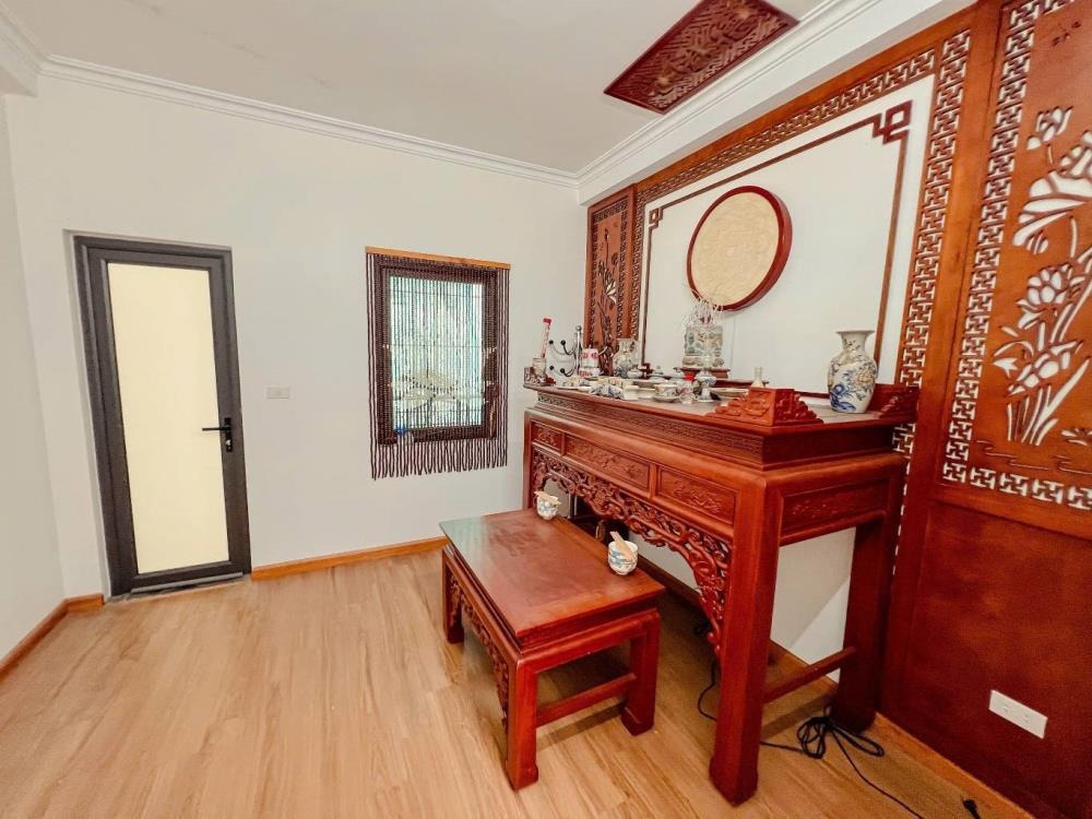 Bán Gấp Nhà Đẹp, Vị Trí Đắc Địa - Phố Trương Định - Giá Tốt