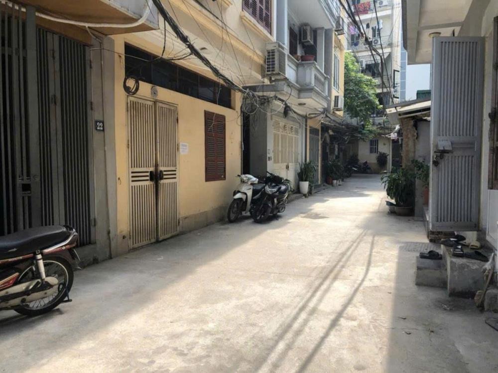 Chính chủ bán nhà phố diện tích 38.2m2, 2 mặt tiền, ngõ ô tô, gần trường Mỏ Địa Chất