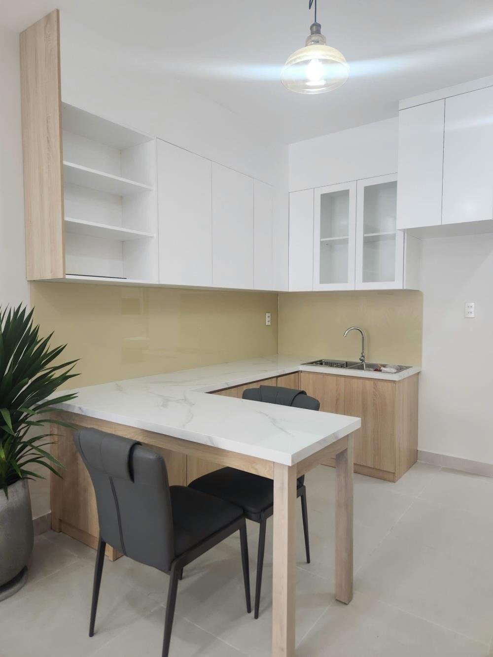 Bán Nhà Mới Ngay Chợ Hiệp Bình - 56m2, Ngang 6m, Ô Tô Đỗ Cửa - Giá 4 Tỷ