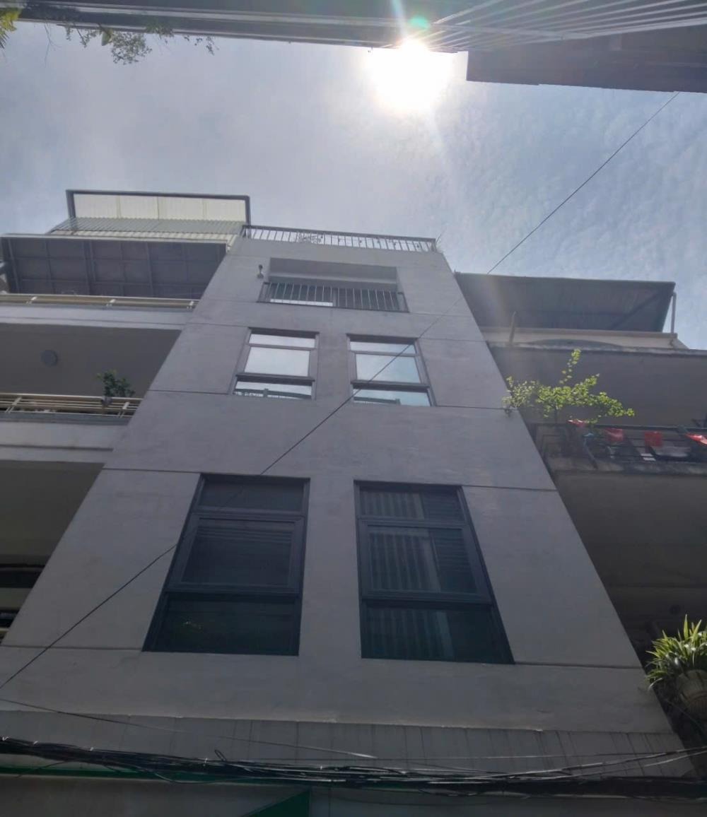 Bán Nhà Phố Nguyên Hồng - 45m2, 6 Tầng, Mặt Tiền 5m - 33 Tỷ Quận Đống Đa