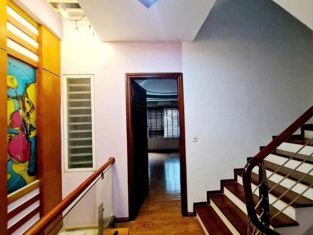 Bán Nhà Phố Nguyên Hồng - 45m2, 6 Tầng, Mặt Tiền 5m - 33 Tỷ Quận Đống Đa