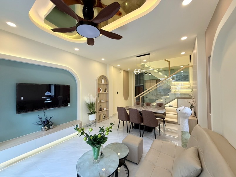Bán nhà 44m² P.5 Phú Nhuận, 7.9 tỷ - Thiết Kế Scandinavian Hiện Đại