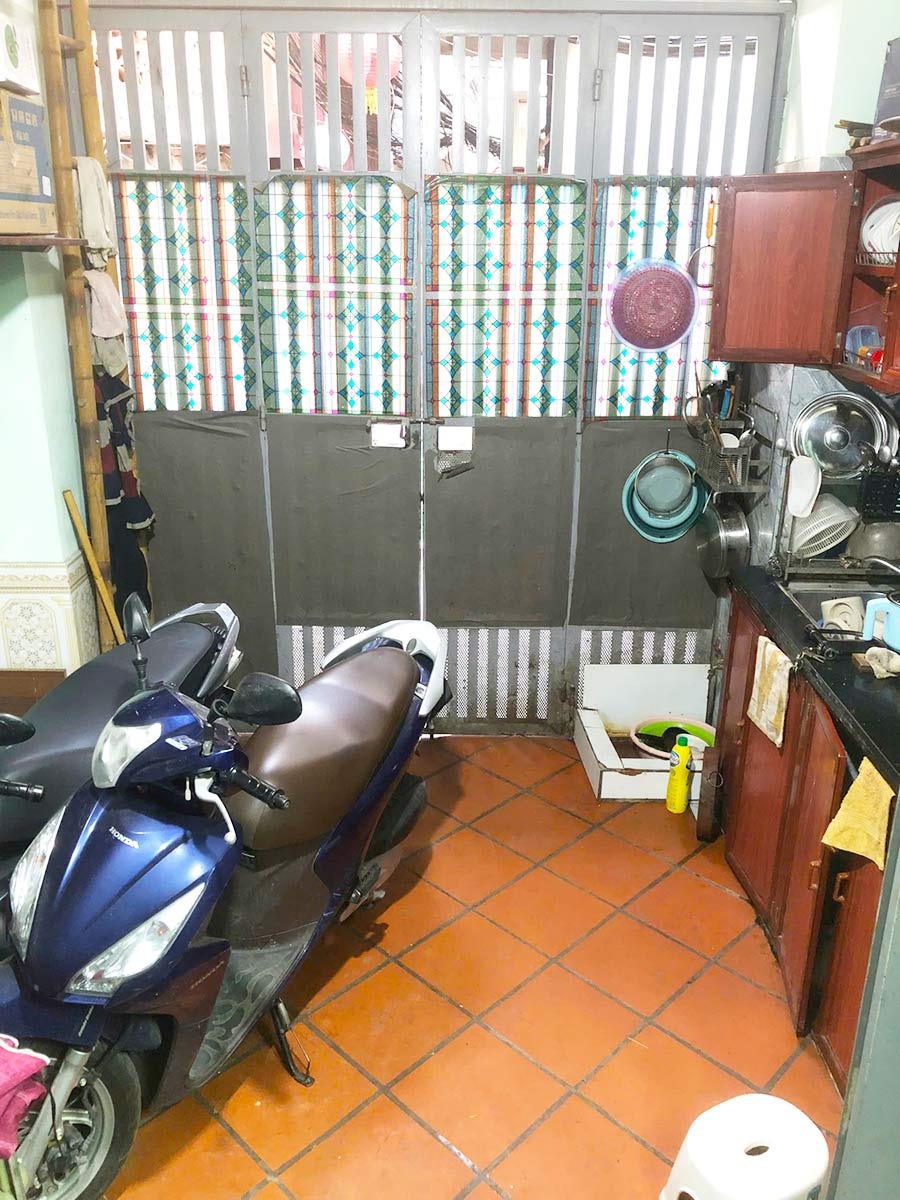Chính chủ bán nhà Ba Đình, ngõ Nghĩa Dũng, 40m2, 3 tầng, oto tránh, kinh doanh - Giá Tốt