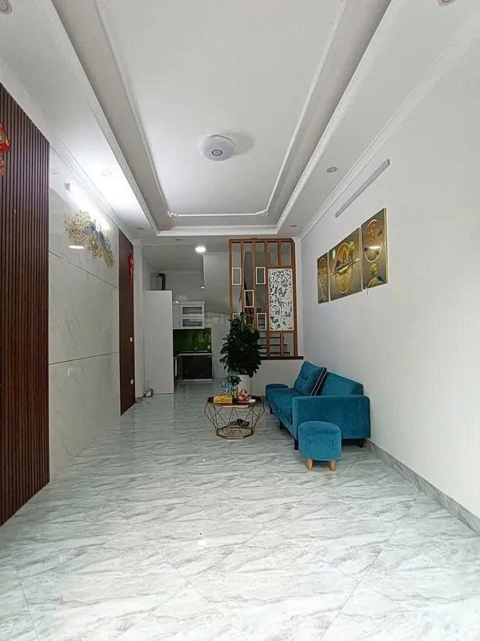 Bán nhà nam dư lĩnh, 30m x 5 tầng, giá tốt, gần phố