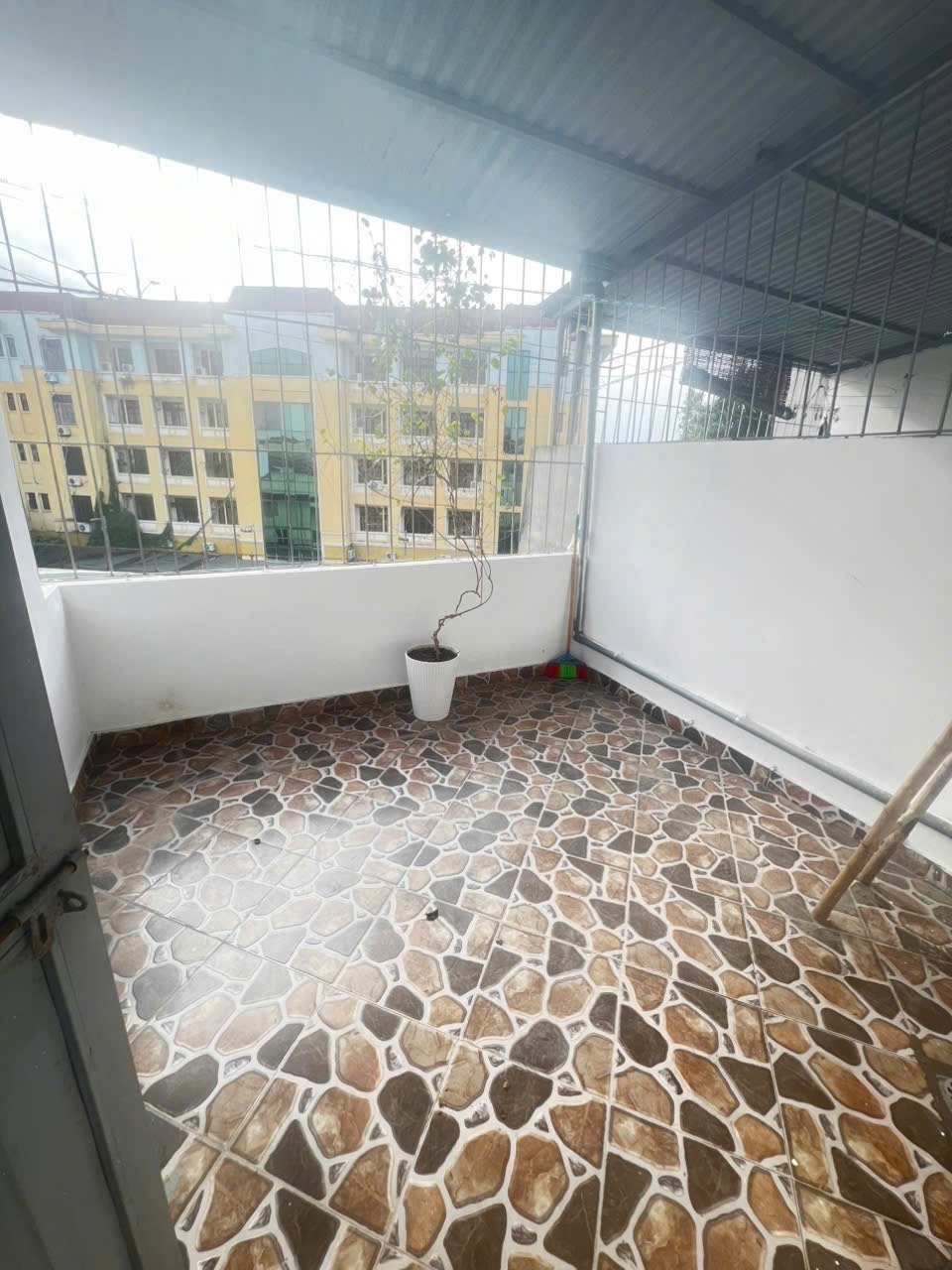 Bán nhà phố Văn Điển - 4PN, 3WC, Giá Tốt - 0943275568