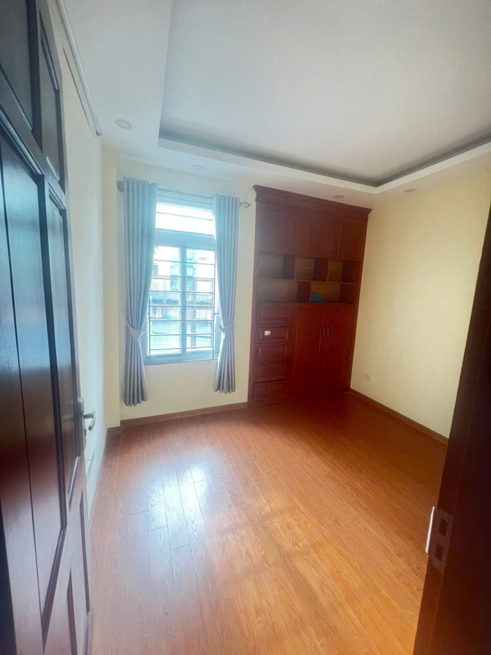Bán nhà phố Văn Điển - 4PN, 3WC, Giá Tốt - 0943275568
