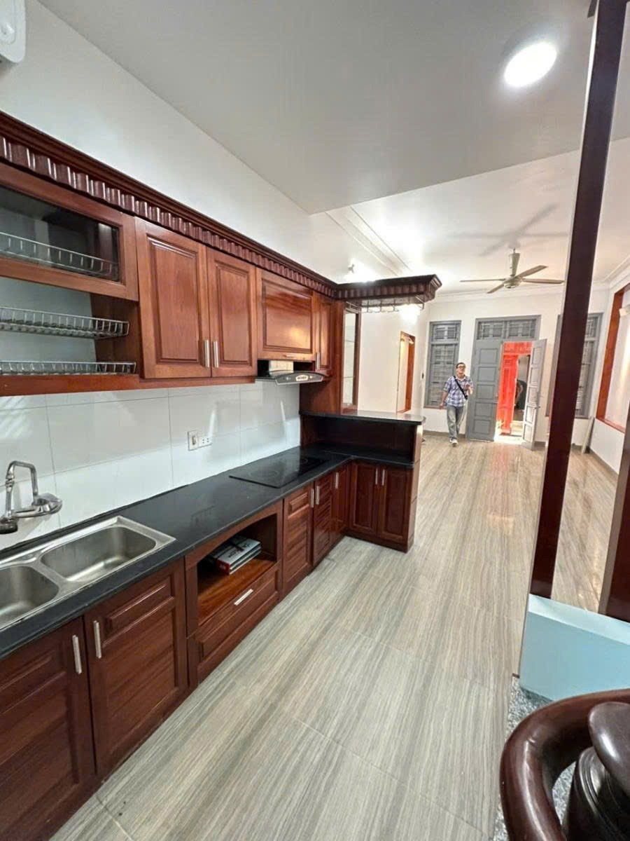 Hot Nhà Đất Quận Hai Bà Trưng: 37m2, 5 Tầng, Giá Chỉ 6.xx Tỷ