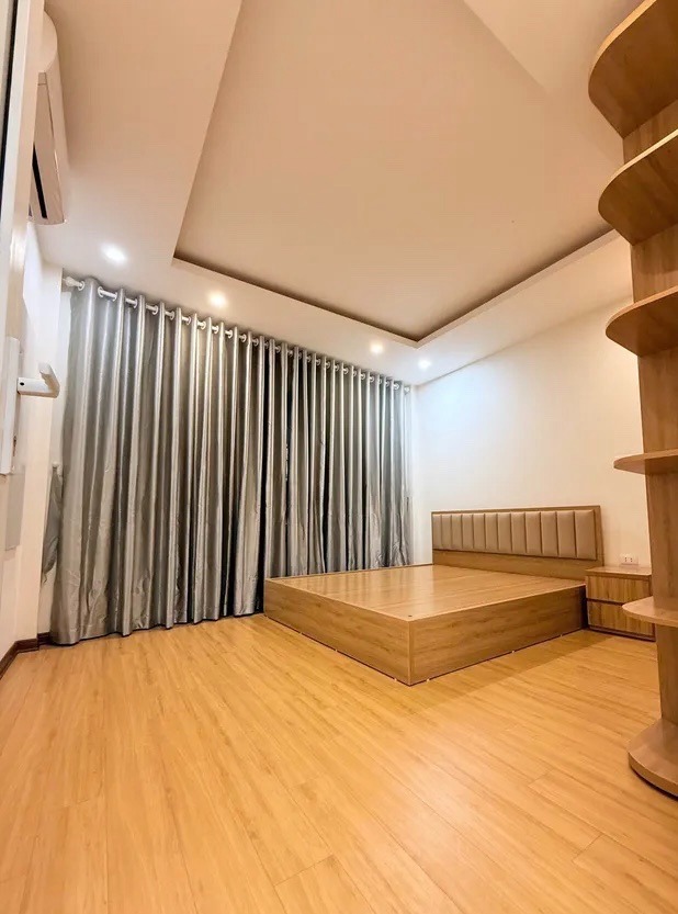 Nhà đẹp Ngọc Thuỵ - Long Biên: Vị trí đắc địa, 4m, rộng rãi, giao thông thuận tiện