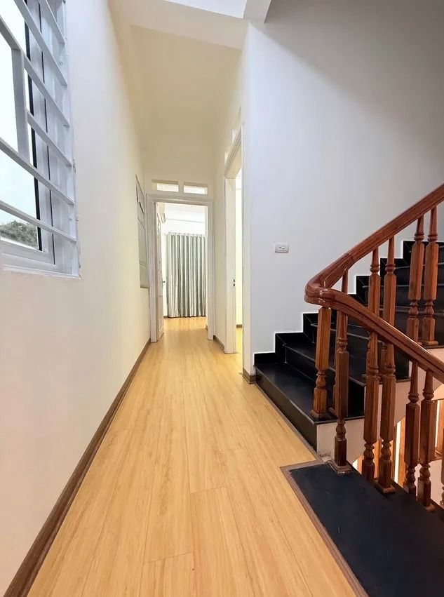 Nhà đẹp Ngọc Thuỵ - Long Biên: Vị trí đắc địa, 4m, rộng rãi, giao thông thuận tiện