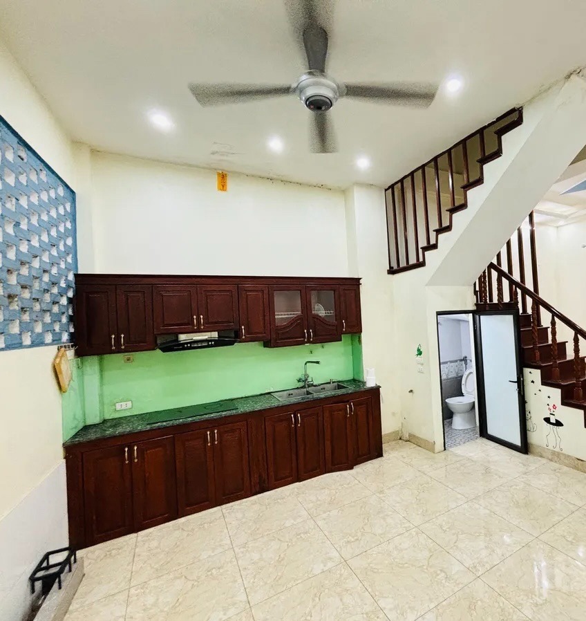 Nhà đẹp Ngọc Thuỵ - Long Biên: Vị trí đắc địa, 4m, rộng rãi, giao thông thuận tiện