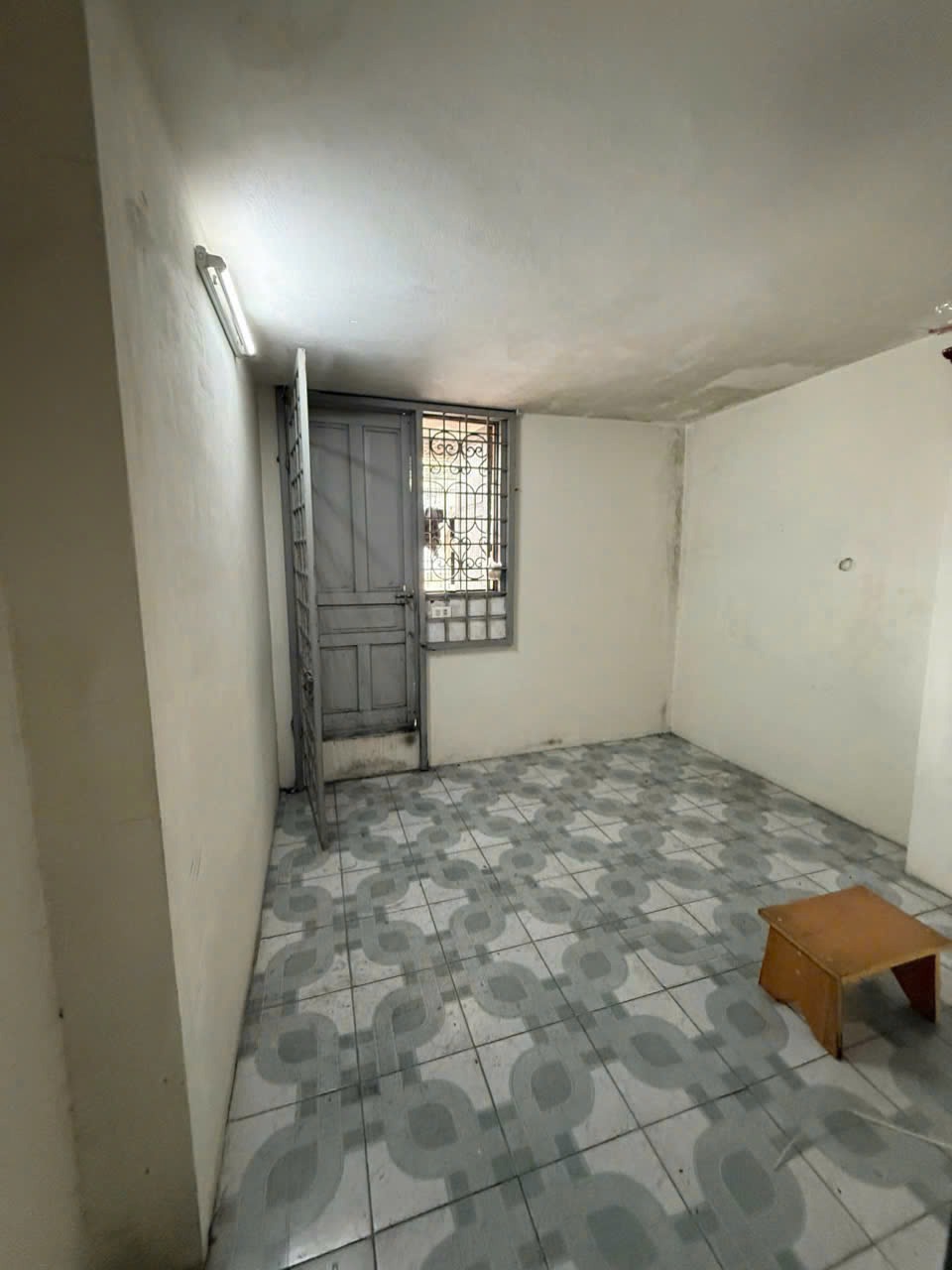 Bán Nhà Giải Phóng 25m2, 4 Tầng, 5.1 Tỷ - Ngõ Thông, Gần Phố