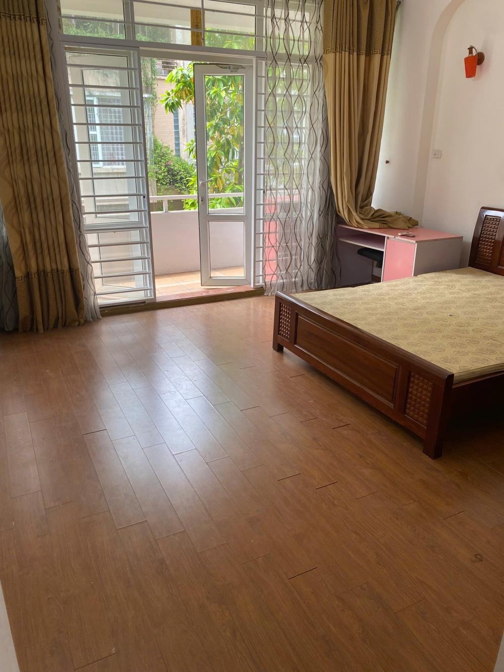 Cho Thuê Nhà Liền Kề Full Nội Thất KĐT Văn Phú - 4PN - Ô Tô Tránh