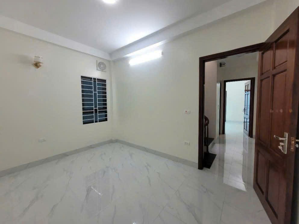 Bán nhà mới xây đường 70, ngã tư Trịnh Văn Bô - Vị trí đẹp, giao thông thuận tiện
