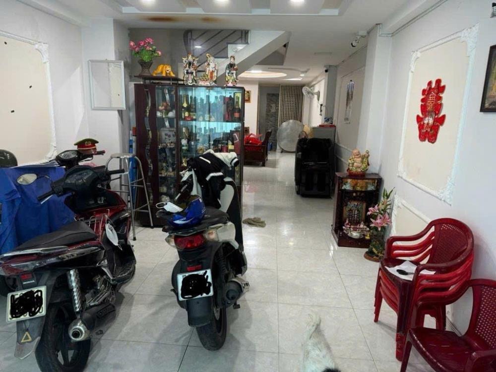 Nhà HXH Nở Hậu Quận 8: 3.96m x 15m - Giá 12.5 tỷ