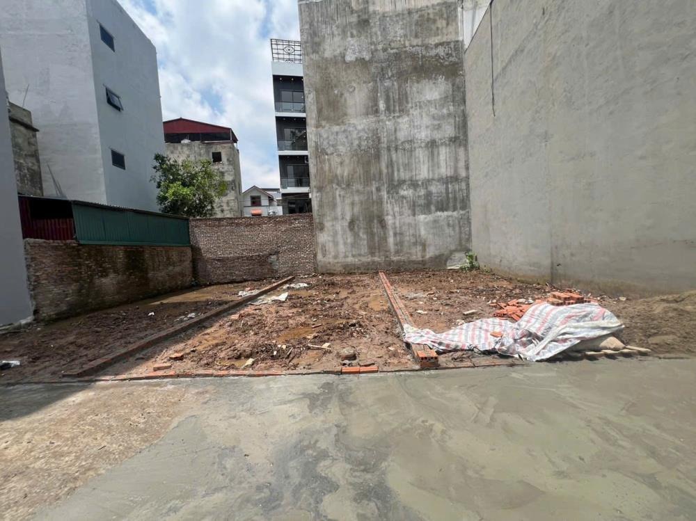 Lô Đất Vị Trí Đẹp, Ô Tô Vào Đất - Thạch Bàn - Giá Tốt