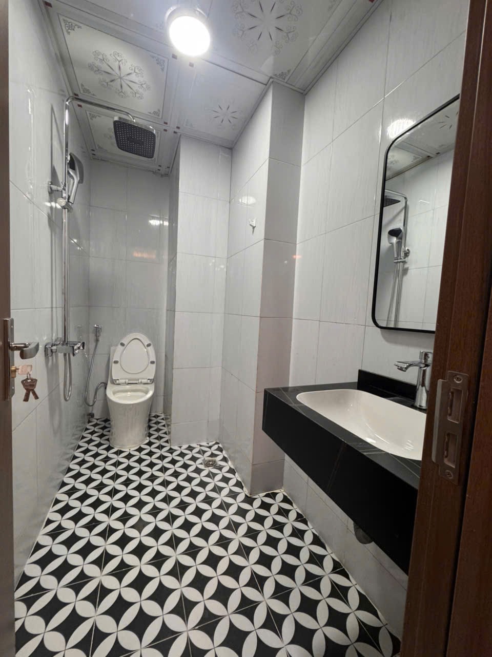 Chính Chủ Bán Căn Hộ VP5 Linh Đàm 2PN Đầy Đủ Nội Thất - Giá Tốt