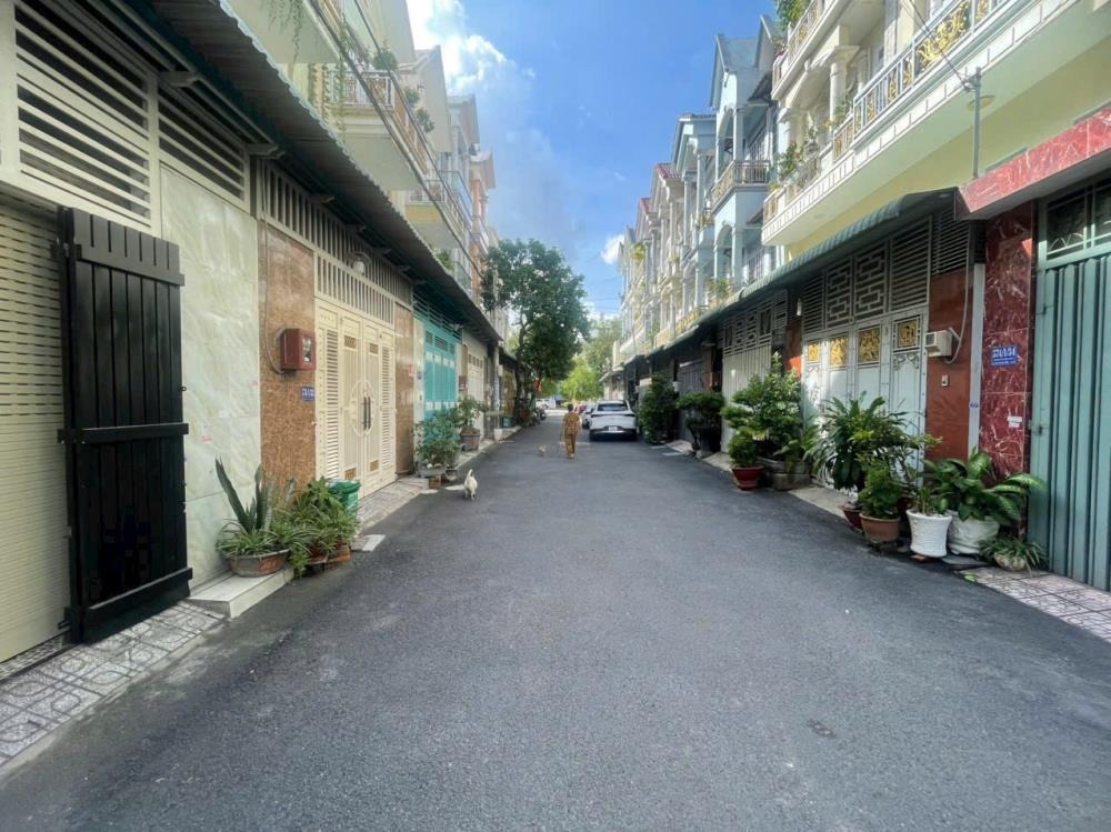 Nhà Đẳng Cấp 1 Trệt 1 Lửng 2 Lầu - Giá Tốt Khu VIP Huỳnh Thị Hai, Q12