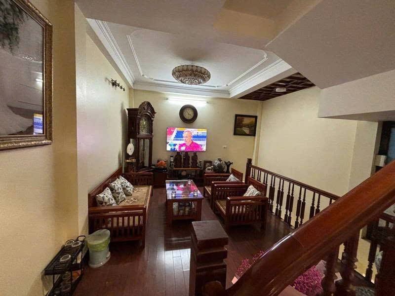 Lý Thường Kiện Hà Đông - Mặt Phố Kinh Doanh - 40m2 x 4 Tầng - Giá 13 tỷ