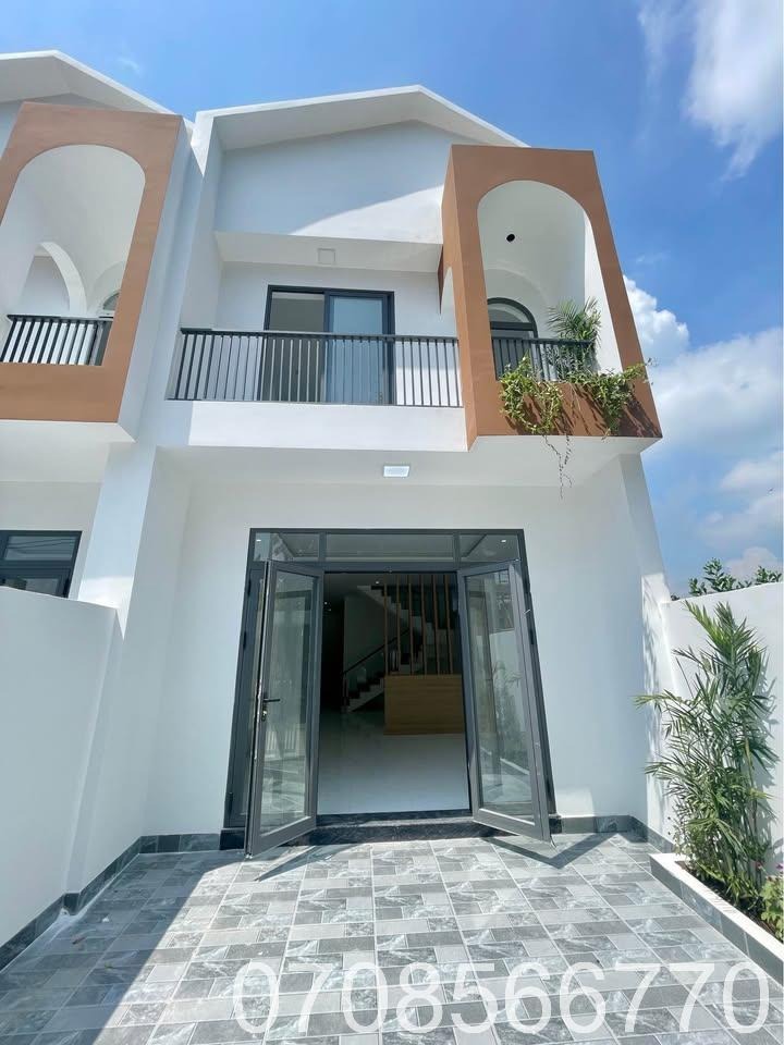 Nhà Gần Bến Xe Miền Tây - Giá Chỉ 740 Triệu - Pháp Lý Rõ Ràng